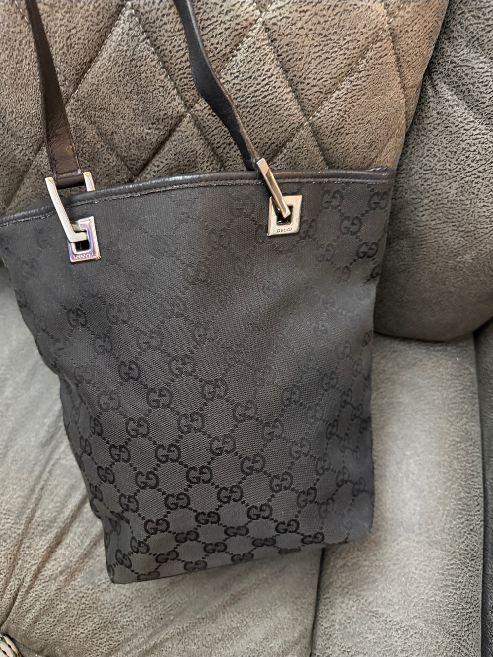 Gucci Black GG Supreme Shoulder Bucket Bag - Picture 3 of 8